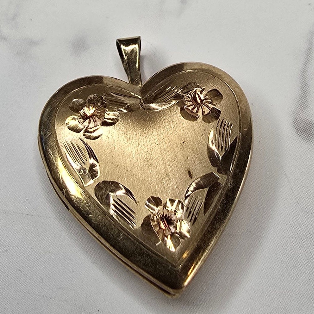 Vintage 14k Gold Filled Heart Locket Pendant PPC Etched Floral Design
